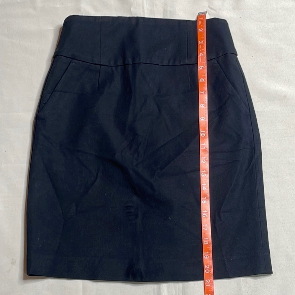 BANANA REPUBLIC Classic Black Women's Skirt - Picture 5 of 8